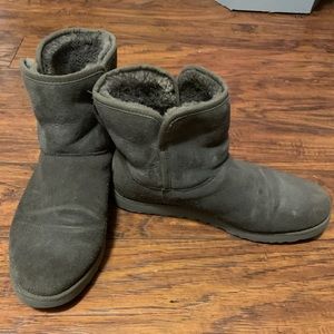 Ugg Booties 8